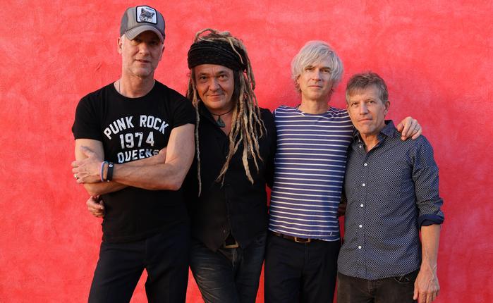 NADA SURF